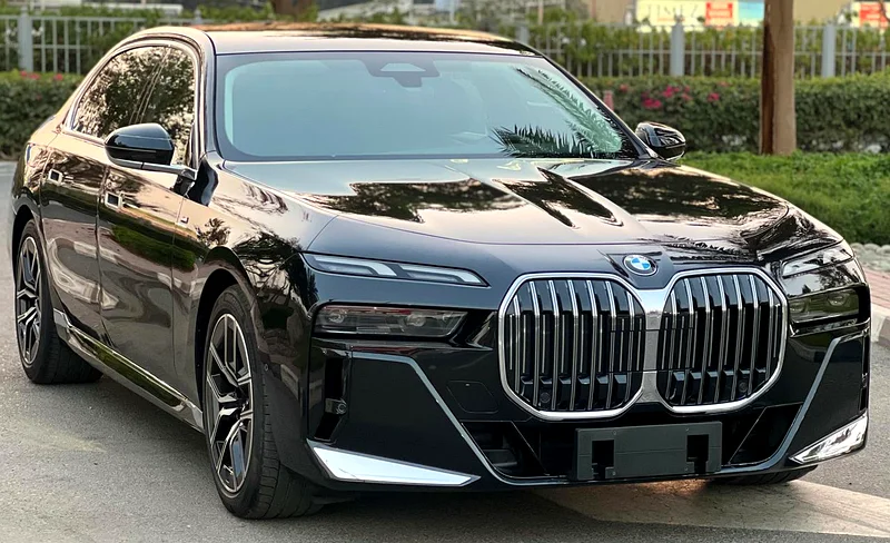 BMW 735 LI | M Package | No Accident63142135428610111