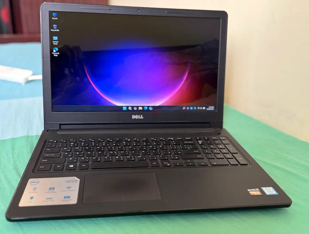 Dell Inspiron 15 3000 Laptop