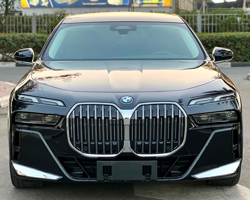 BMW 735 LI | M Package | No Accident63142135428610112
