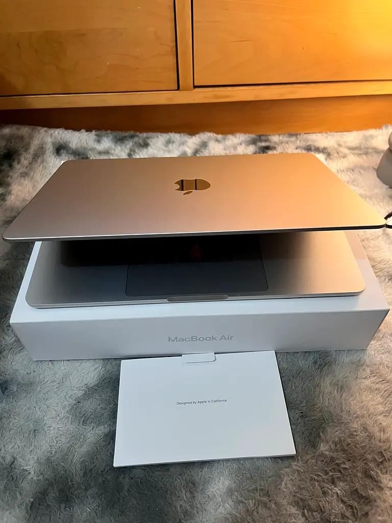 Apple MacBook Air M3 2024 ,NEW63255535276930111