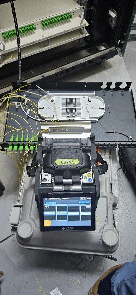 Fiber splicing63220836720259113