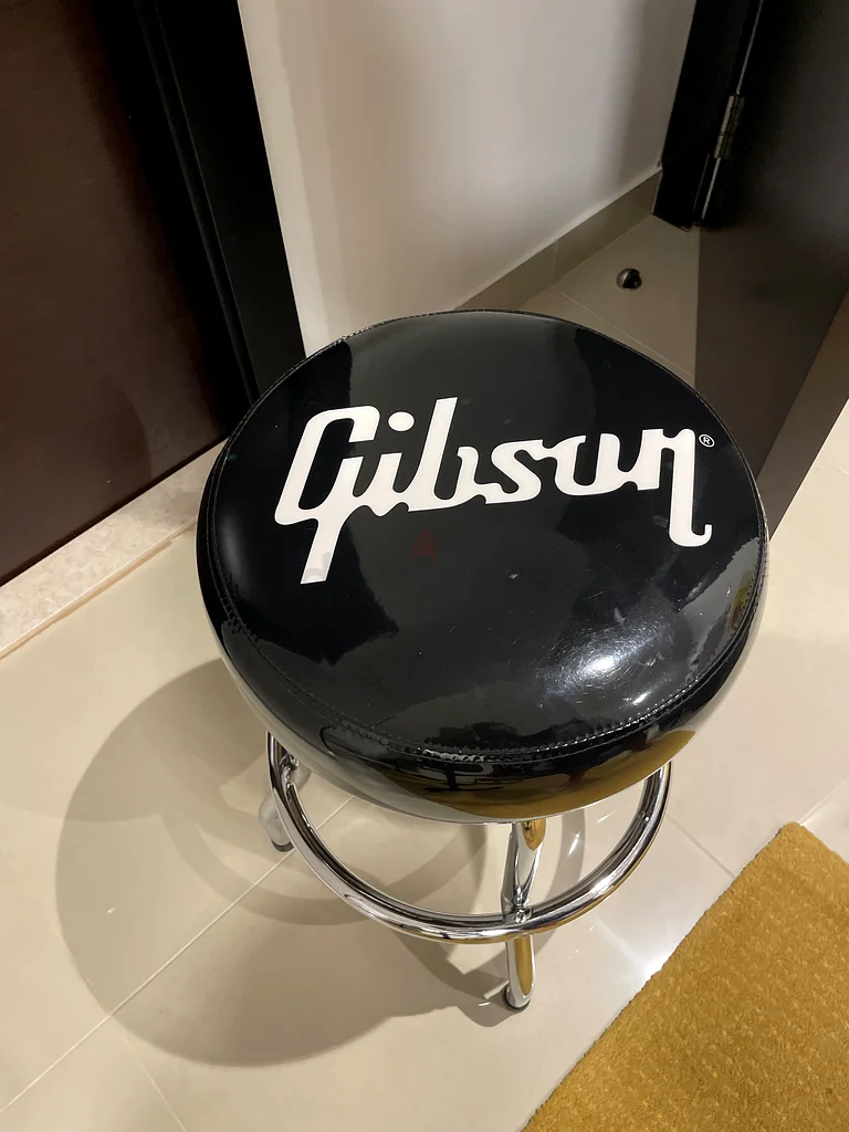 Gibson stool62931679413890111
