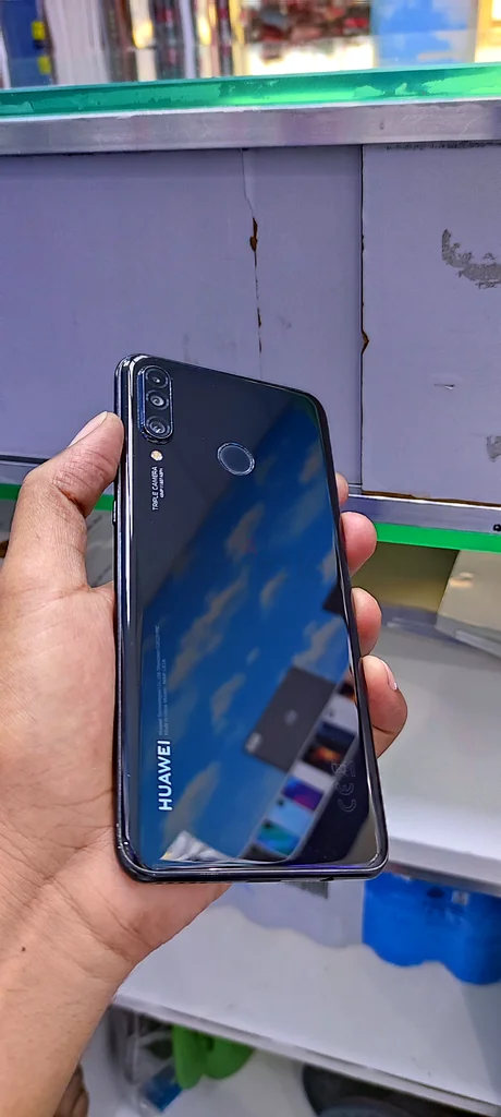 Huawei p30lite- 4gb Ram, 128gb storage, physical dual sim63215874144001114