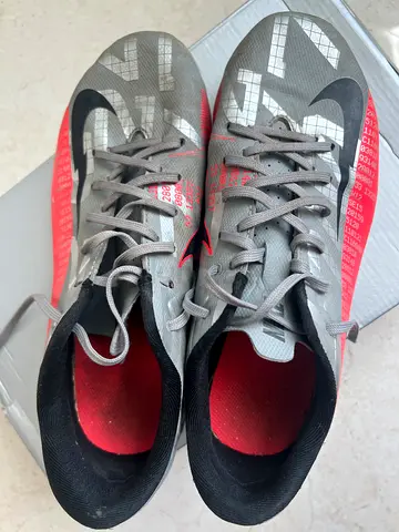 NIKE Football Shoes Boys  / comfortable /Soccer Shoes –  Footwear Gray  Red – UK Size 5.5