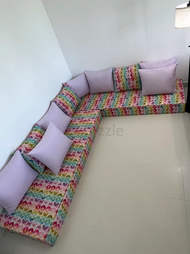 أريكة عربية من ماجليس ملونة نابضة بالحياة (قطعتان) مع 10 وسائد63181776911105112