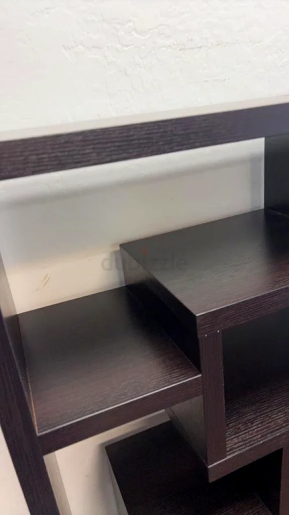 رف كتب بتصميم فريد63218808392835112