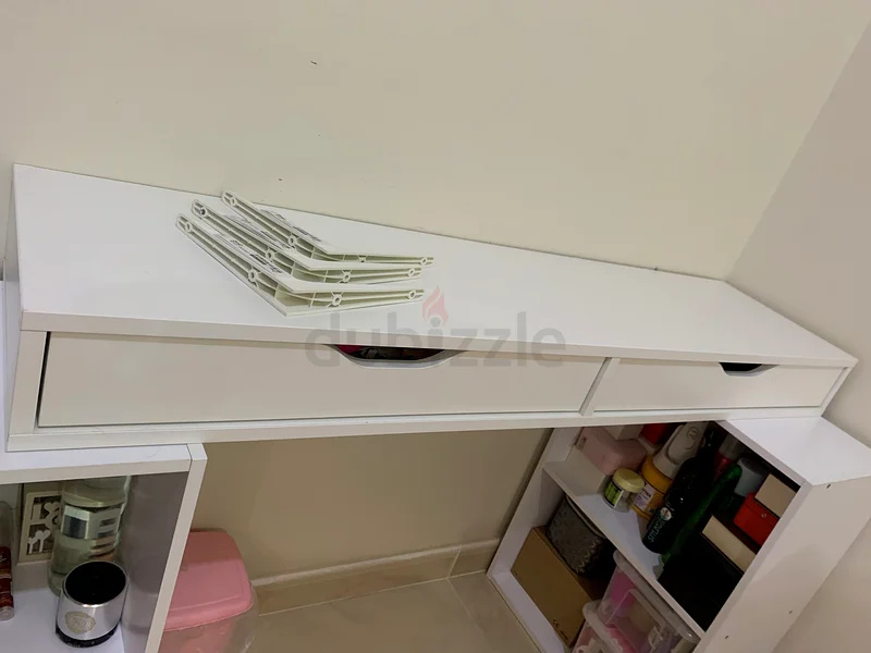 IKEA floating table shelf63222347274498112