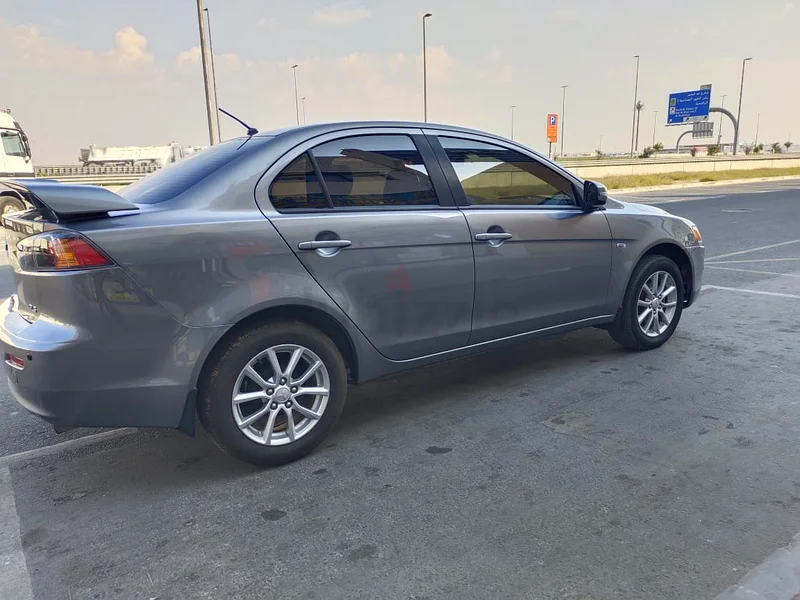 ميتسوبيشي لانسر جي إل إس. جميع الخيارات. جي سي سي. خالي من الحوادث. 1.6 لتر.63224310407682111