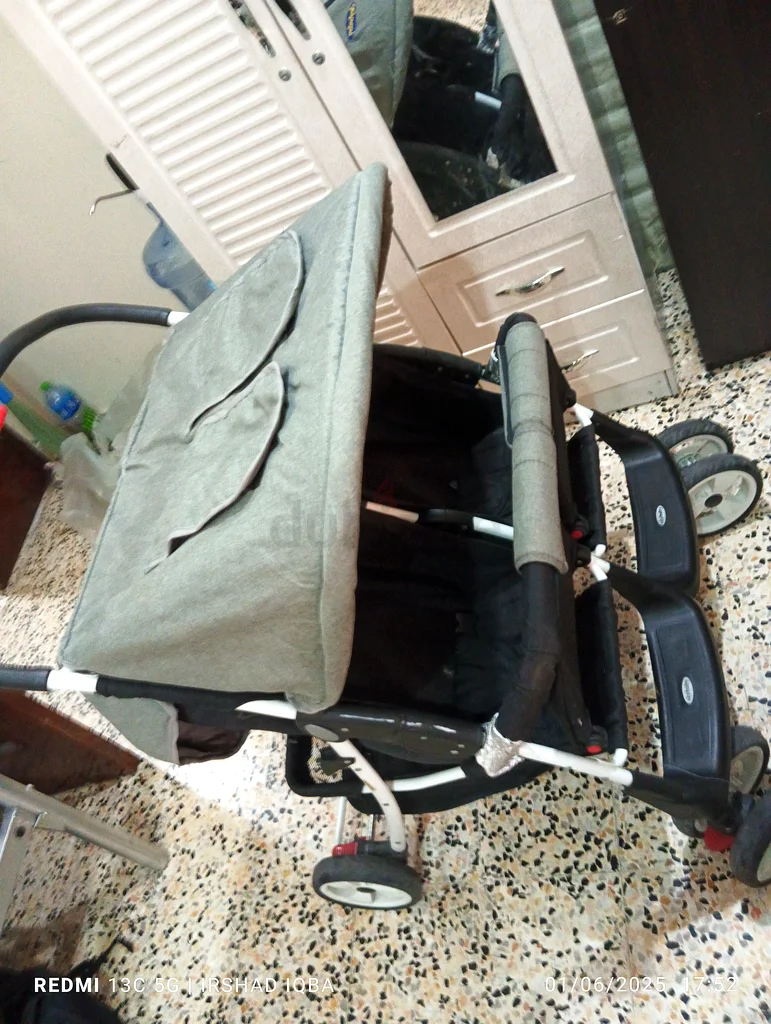 عربة أطفال مزدوجة أنيقة ومريحة للبيع!632078879185941127