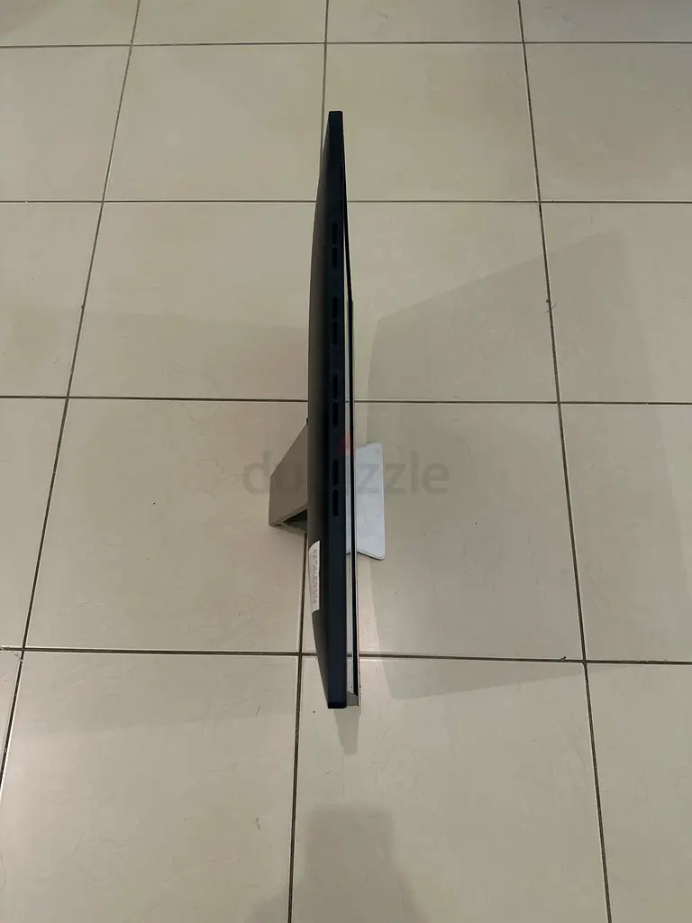 Sleek 24-inch Full HD desktop computer63254491182594113