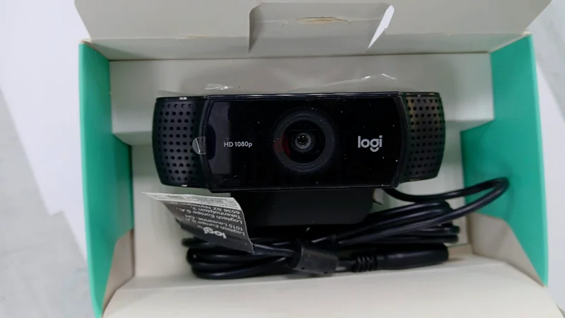 Logitech Webcam 1080p Pro Stream (960-001211) Black63256597227777110