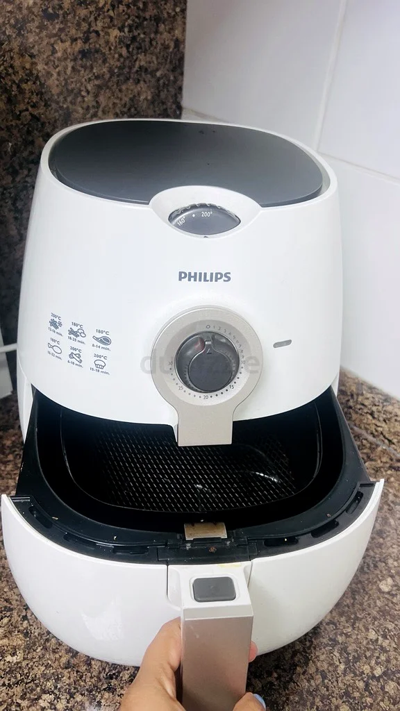 Cook Healthy with This Philips Air Fryer!  Philips Air Fryer HD9220 – Great Condition63167587804801112