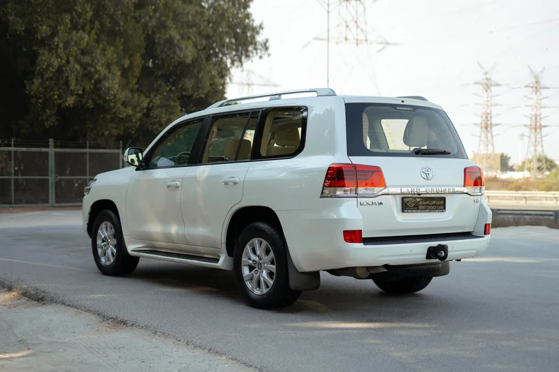 AED 3,326/month 2018 | TOYOTA LAND CRUISER | EXR 4.0L V6 | GCC | T6783062930625652737114