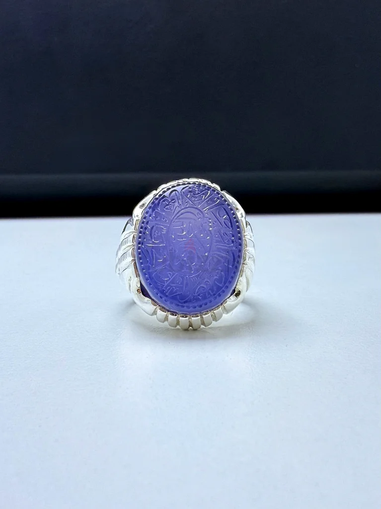 A ring with a blue Yemeni agate stone, engraved63174324114433113