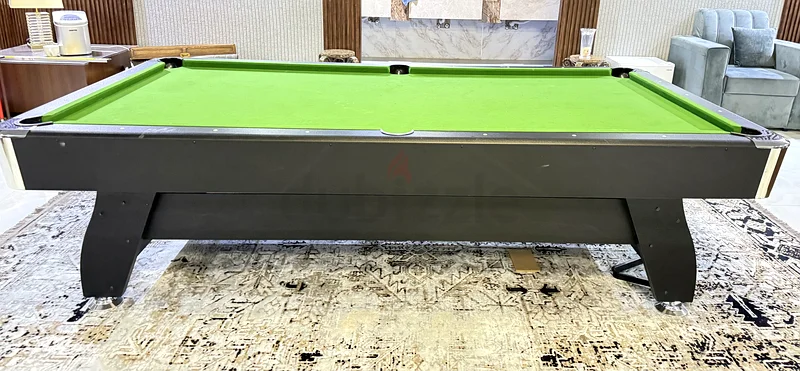 Billiard table63170853783042112