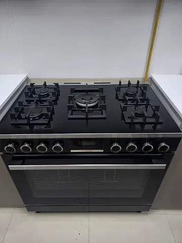 Bosch series 8 gas cooker oven 90x60cm black color made in Germany