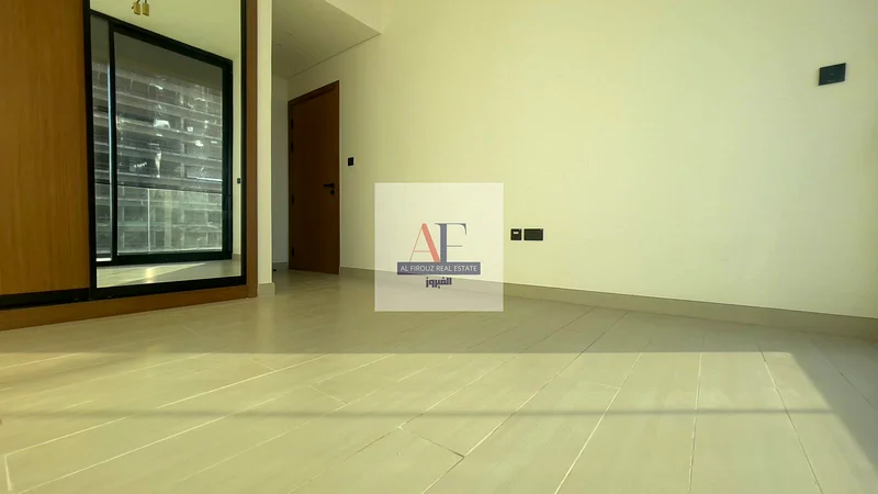 Unfurnished / Modern Layout / Full Amenities62896081470594112