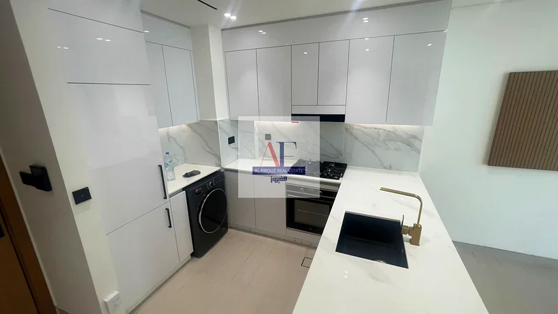 Unfurnished / Modern Layout / Full Amenities62896081470594113