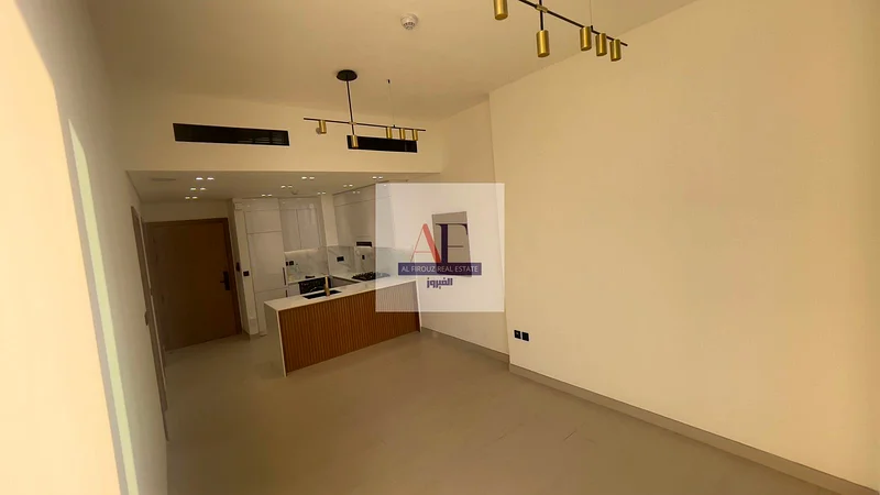 Unfurnished / Modern Layout / Full Amenities62896081470594111