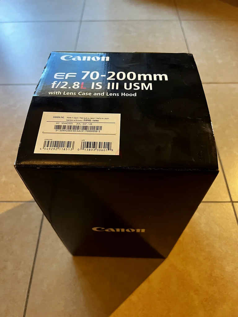 عدسة كانون إي إف 70-200 مم f/2.8L IS III USM مع غطاء + كابس + علبة62931671833219111