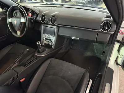 صورة 16 لـ 2008 Porsche CAYMAN