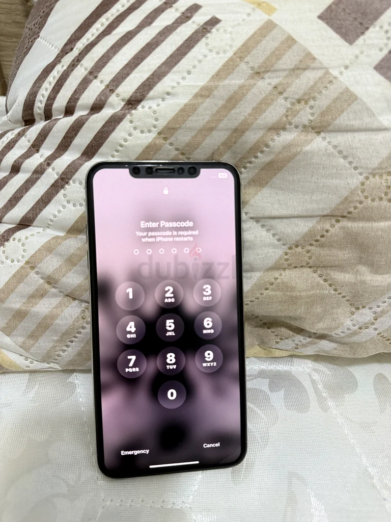 I phone XS max 256gb63180845699843112