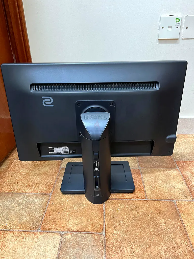 Gaming monitor63256066353154112