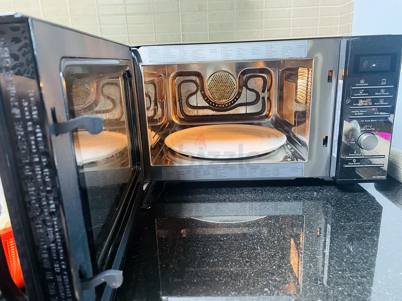 Panasonic 4-in-1 Convection Oven: Your Ultimate Cooking Companion!63168993348993111