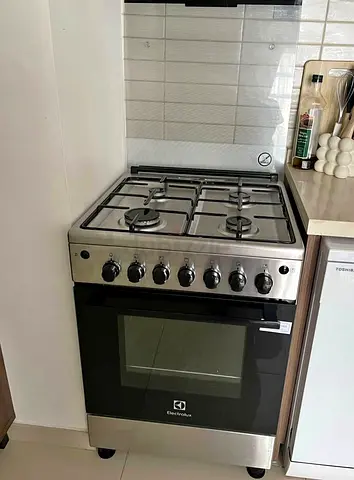 Electrolux full gas cooker 60x60cm