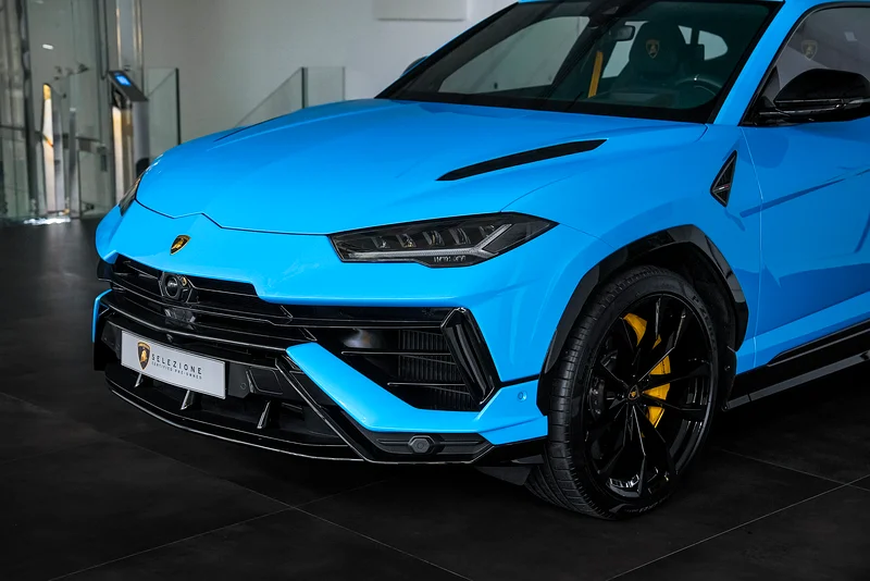 Lamborghini URUS S63177939098627112