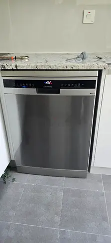 Siemens iq500 Dishwasher freestanding three racks made in Germany