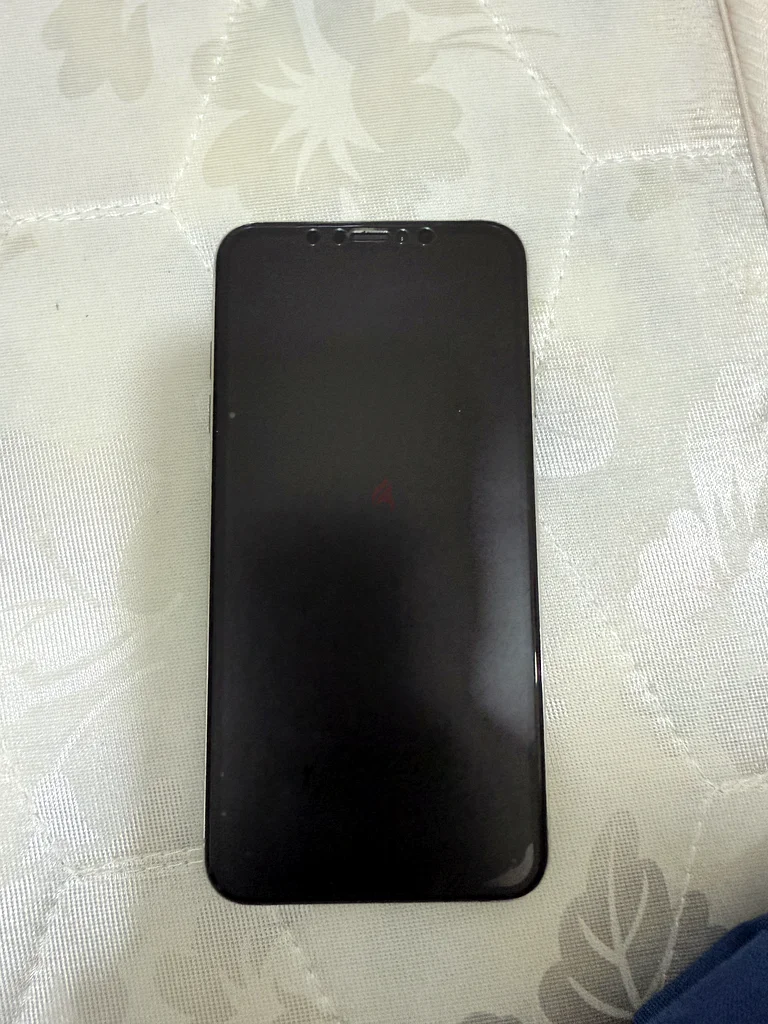 I phone XS max 256gb63180845699843111