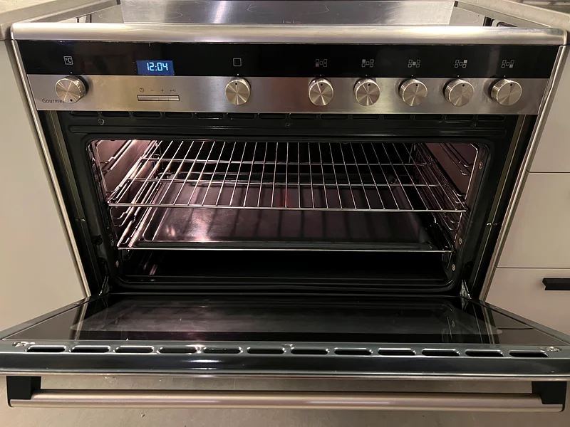 Siemens 5 cooktop ceramic Stove 90Cm Italy Made DELIVERY + WARRANTY63247750341633112