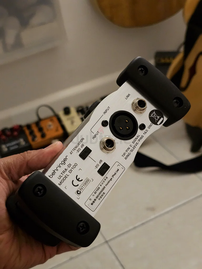 Behringer Ultra Active DI with Box63260216264835112