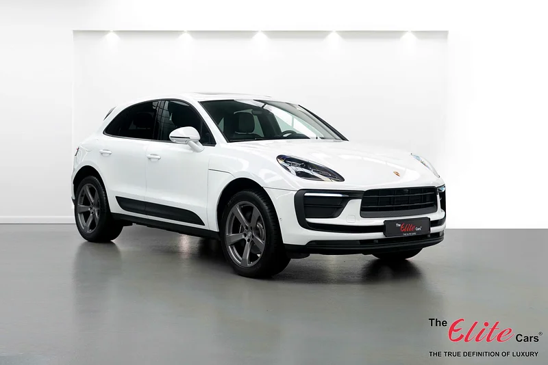 2024 PORSCHE MACAN COUPE / LOW MILEAGE / DEALER WARRANTY63156992358019115