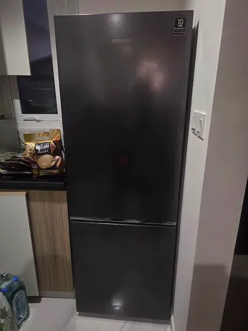 Samsung refrigerator bottom freezer latest model 60cm width 178cm height