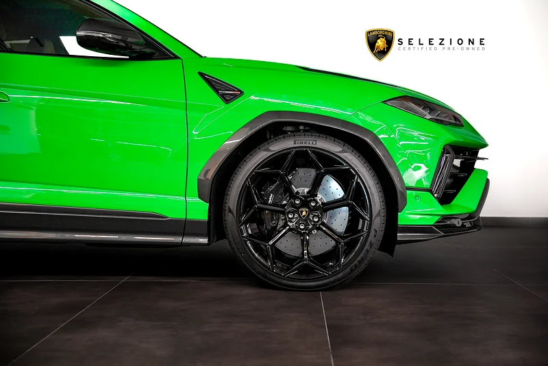 Lamborghini URUS Performante63177939087745114