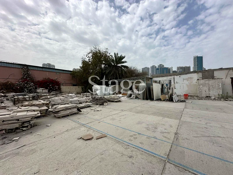 Bigger Plot | Ready to move | Prime Location62868799712385113