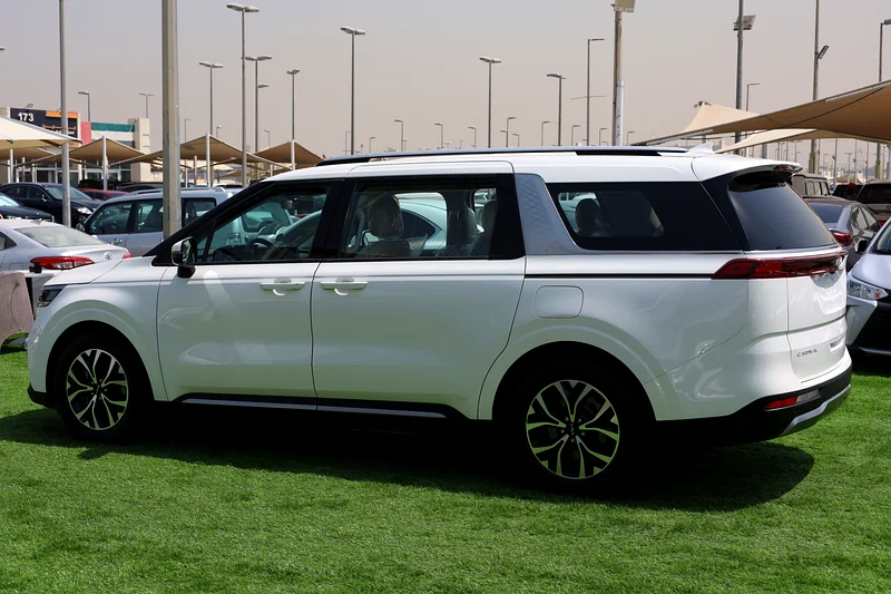Kia Carnival 2022 GCC, white, very clean63152289713537112