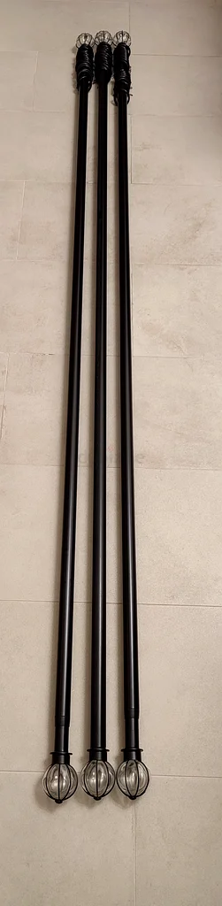3 curtain rods for sale in a perfect condition632218584039691113
