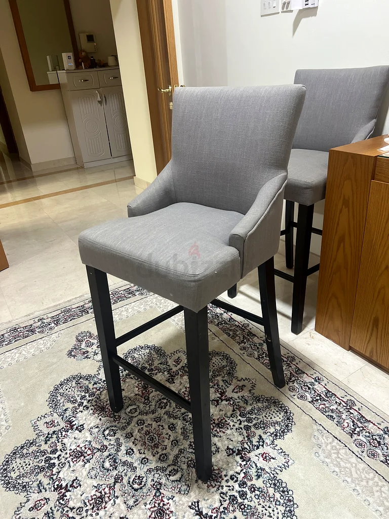 كراسي بار عصرية وأنيقة للبيع!63188642328323111