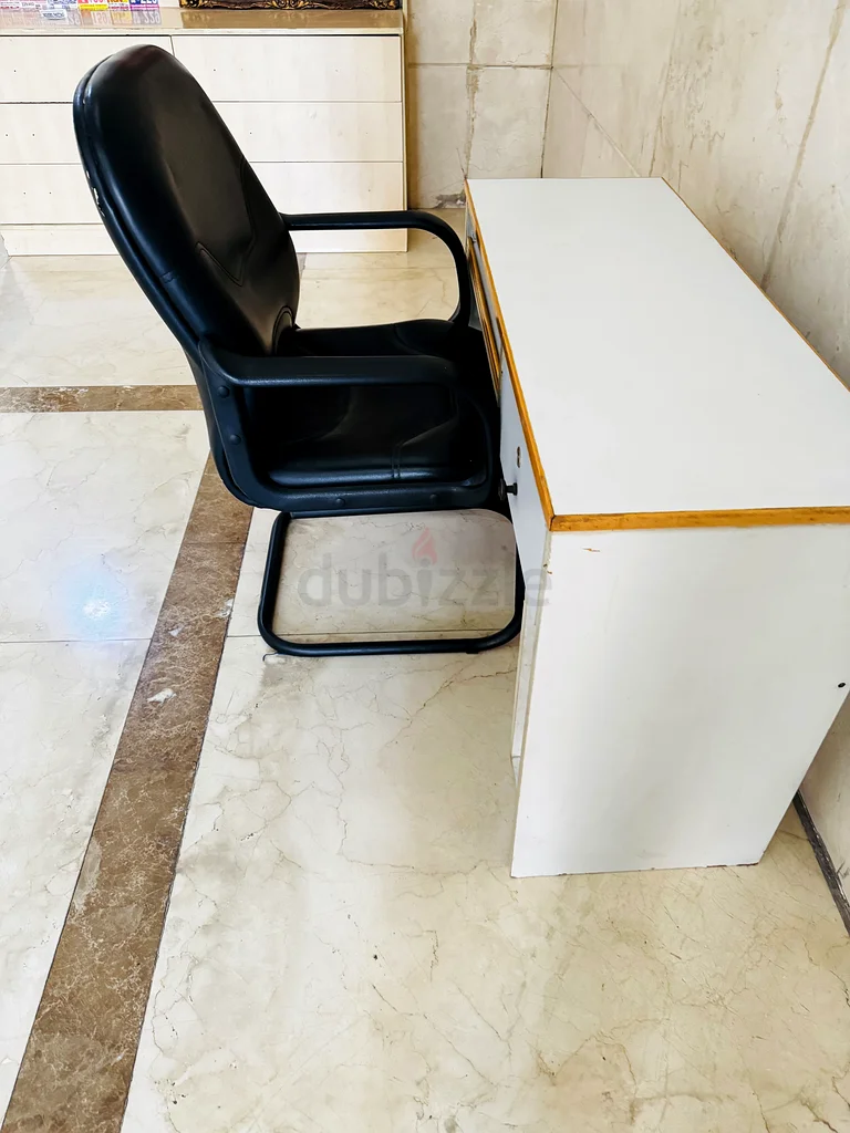 Stylish  Functional Home Office Desk with Chair63222347314433112
