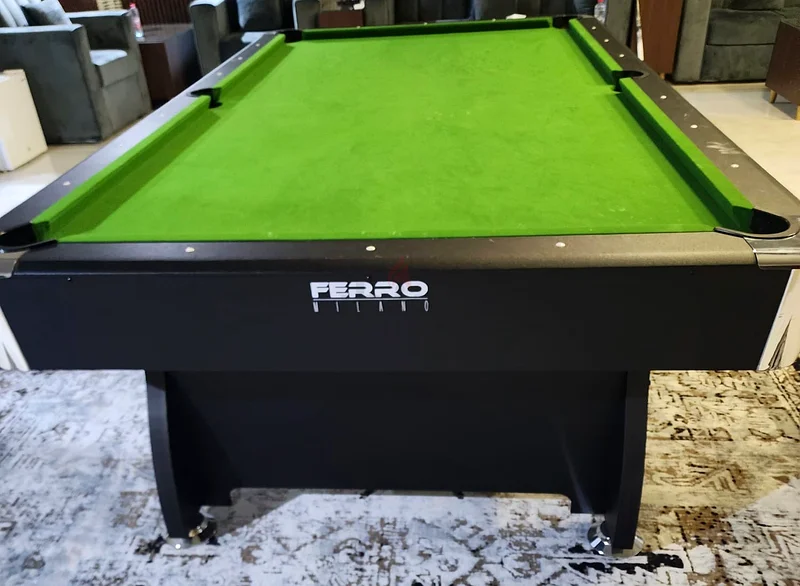 Billiard table63170853783042114