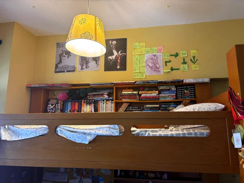 Customized Veneer Wood Bunk Bed with 2 study tables and cabinet63217815204099111
