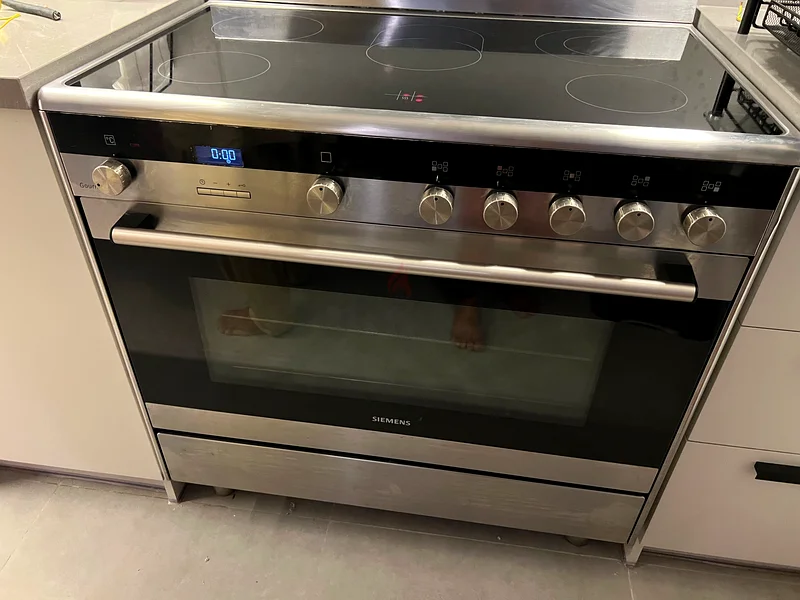 Siemens 5 cooktop ceramic Stove 90Cm Italy Made DELIVERY + WARRANTY63247750341633111