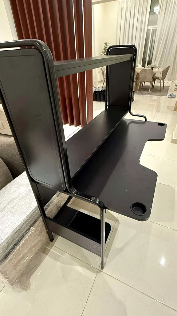 Sleek Modern Black Study Desk - Perfect for Home Office!63222347294465112