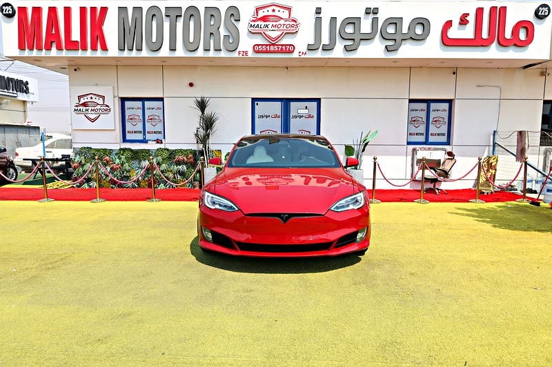 GCC SPECS TESLA MODEL S P100D 2017 AVAILABLE ON 0 DOWN-PAYMENT OR CASH.63134498182403112