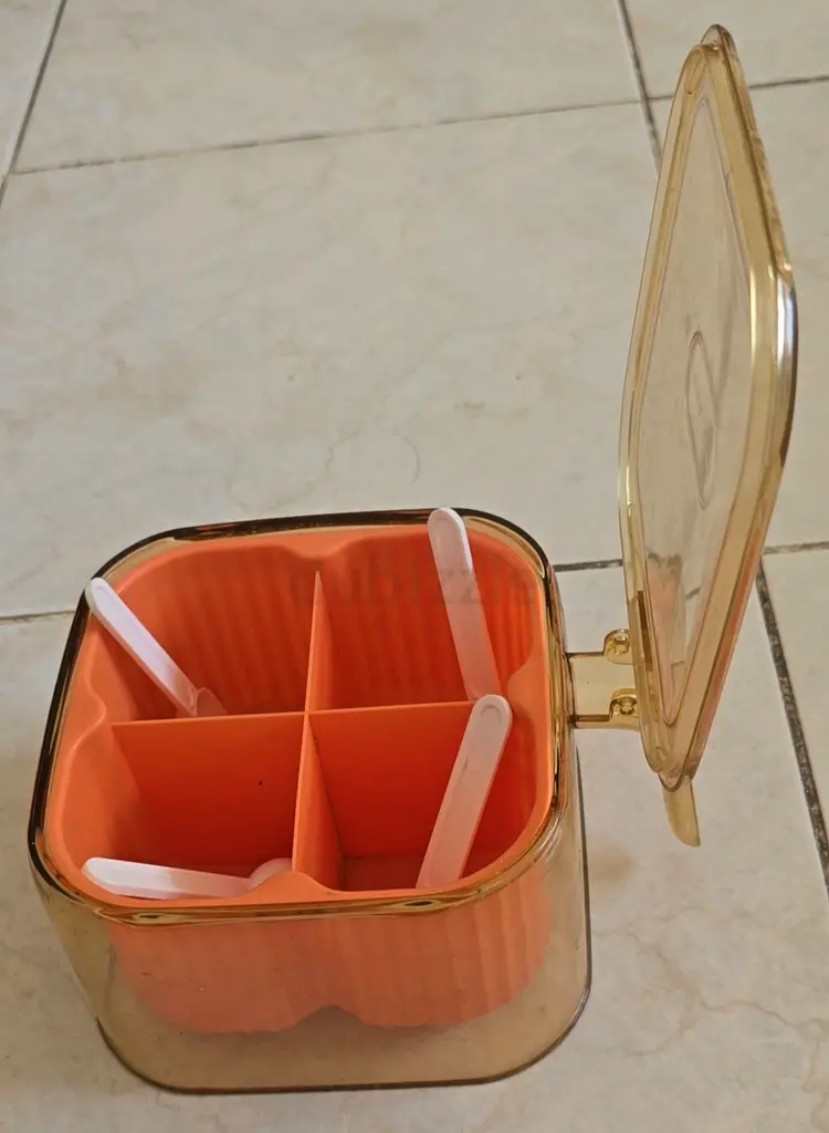 Spice containers63215374998273112
