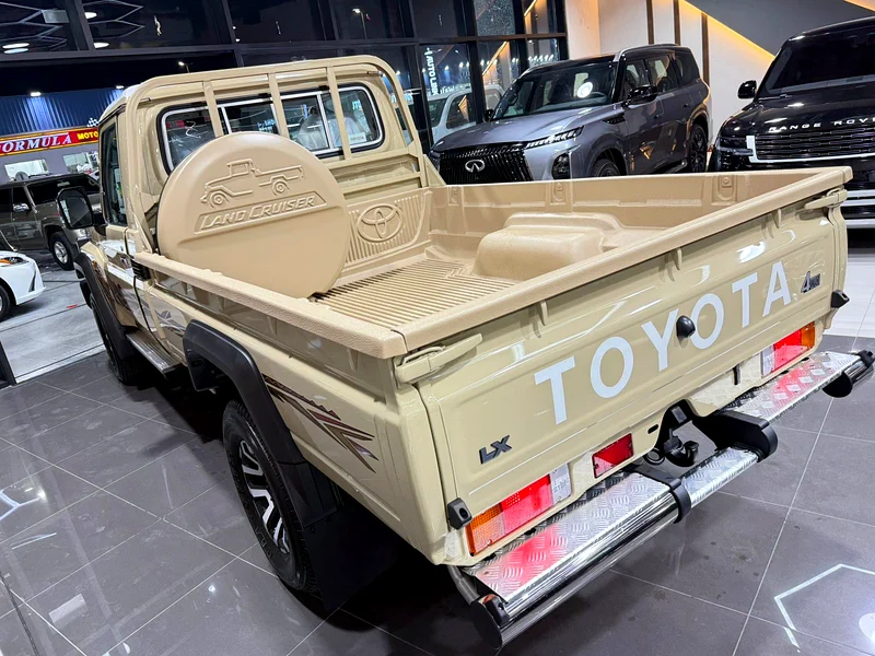 TOYOTA LC79 AT 2.8L SC FULL 2025YM Toyota Pickup Ghmara Diesel Automatic63147687154818113