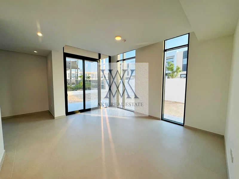 Pool View I Single Row | Corner Plot62893248857217111